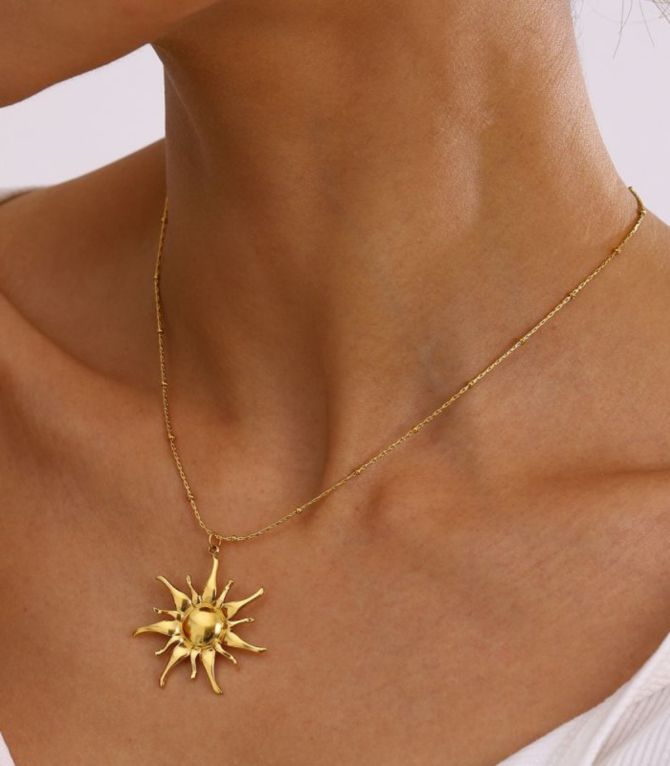 Collar polished sun