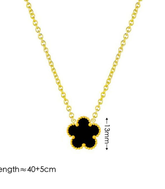 Collar black flower