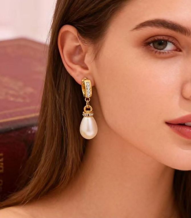 Aretes diamond teardrop pearl hoop