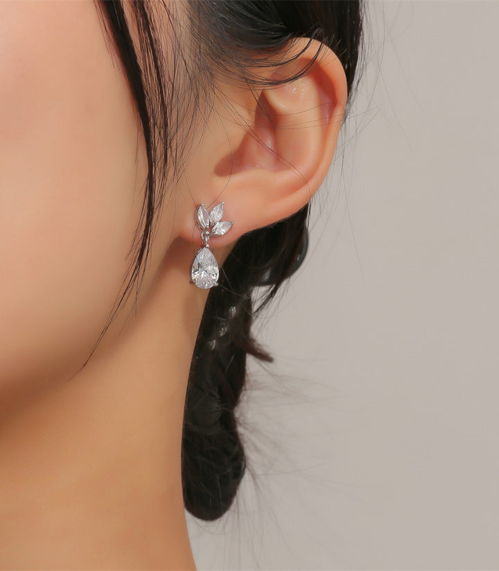 Aretes Silver Teardrop