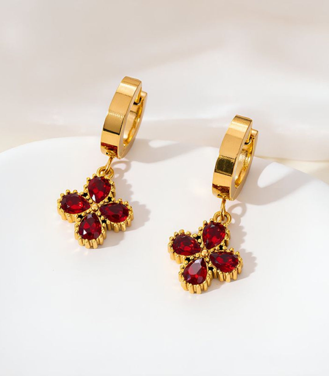 Aretes Stud Flores Rojas