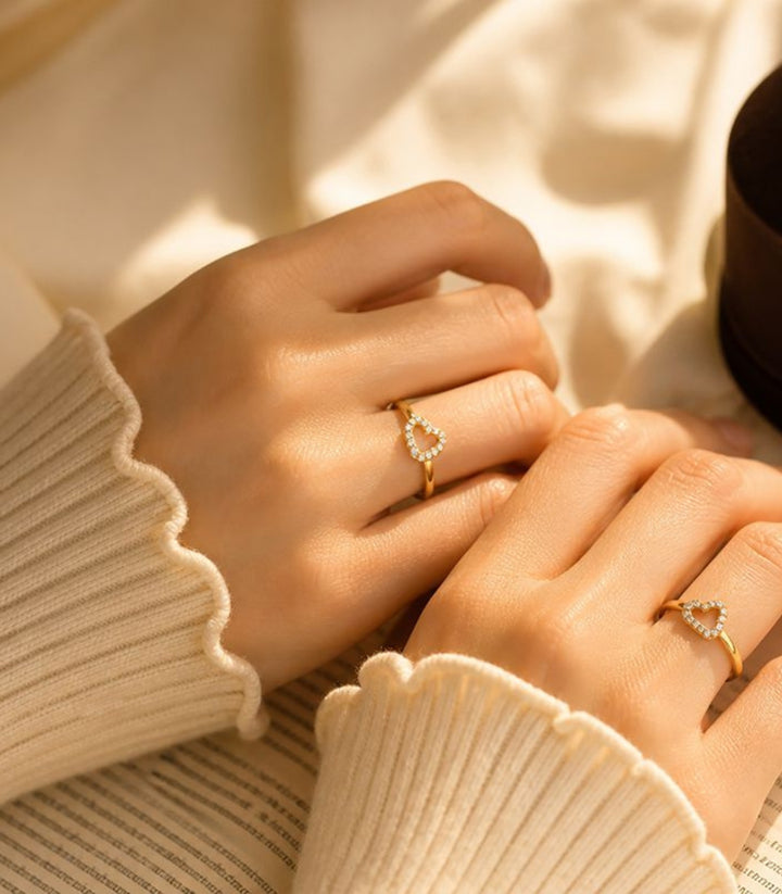 Anillo Corazón con Zirconias