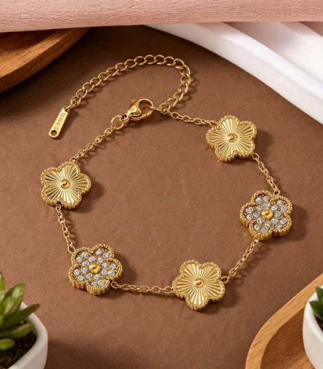 Brazalete Flores con Zirconias