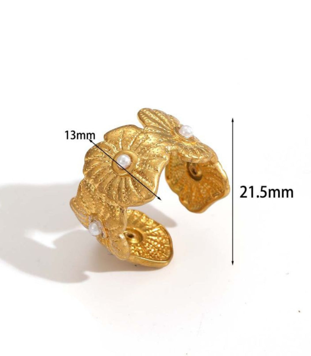 Anillo dorado flores con perlas