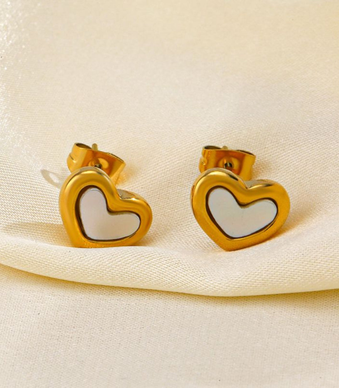 Aretes love