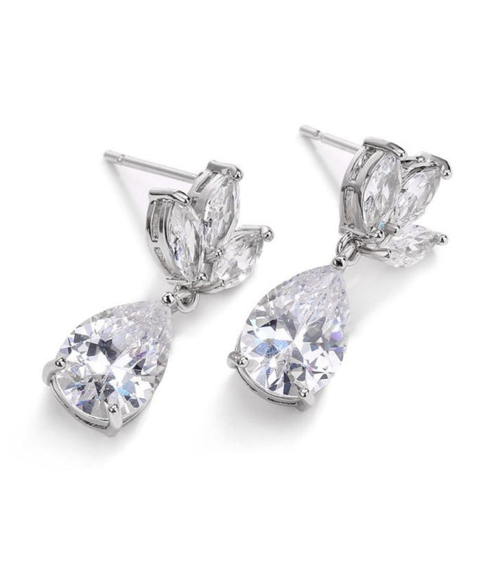 Aretes Silver Teardrop