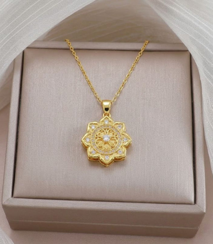 Collar Sunflower Rotating Zircon