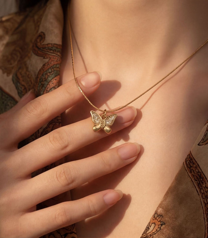 Collar Pave Butterfly