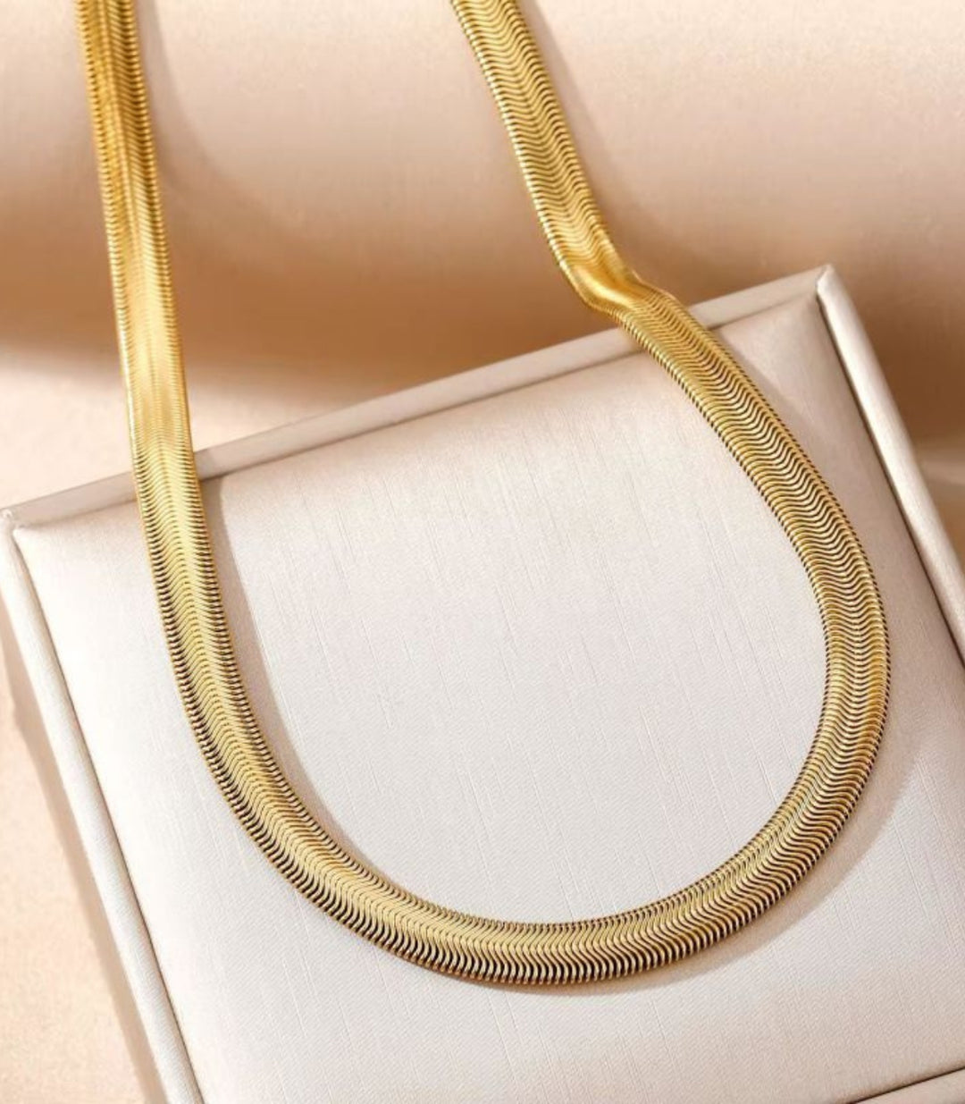 Collar snake