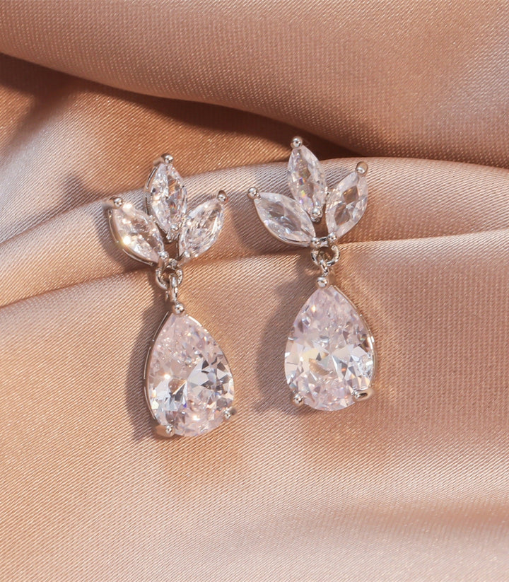 Aretes Silver Teardrop