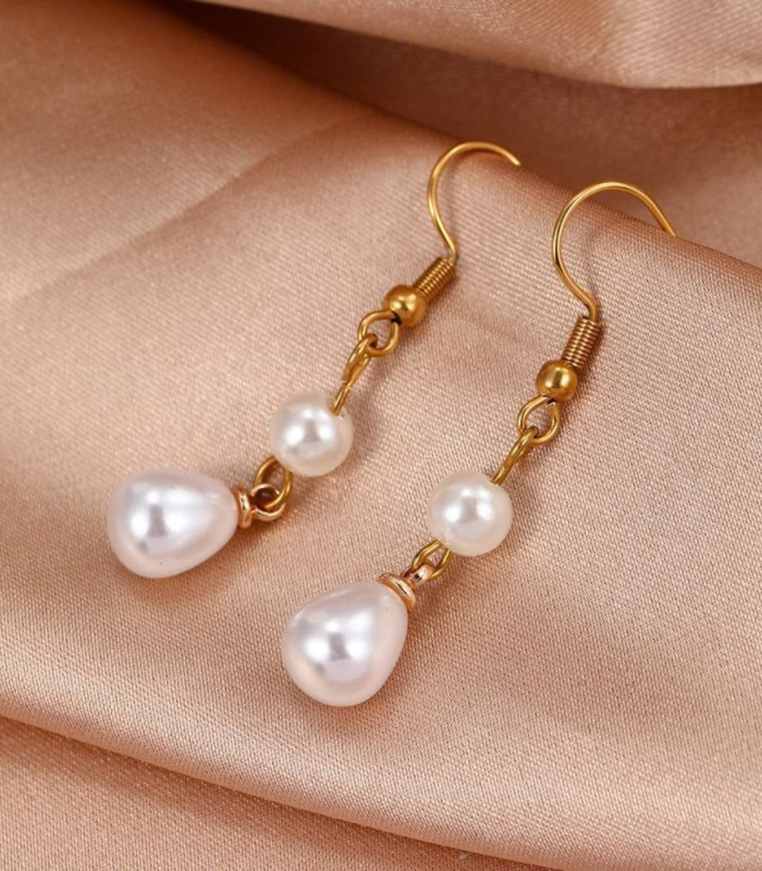Aretes Dorados Tassel Perlas