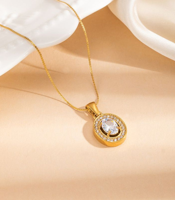 Collar Oval con Zirconias