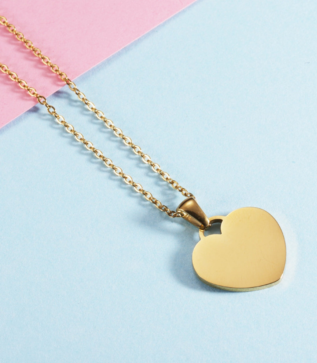 Collar gold love