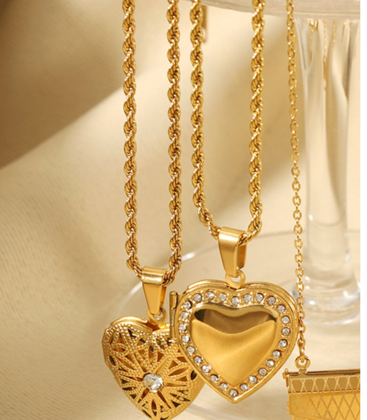 Collar Relicario Diamond Love 3