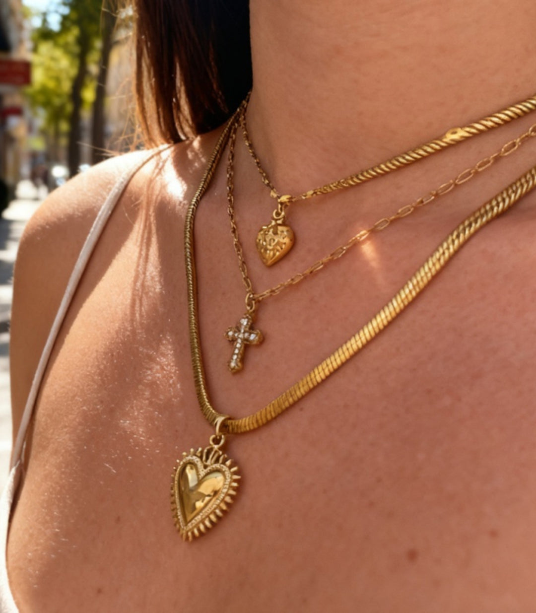 Collar heart snake