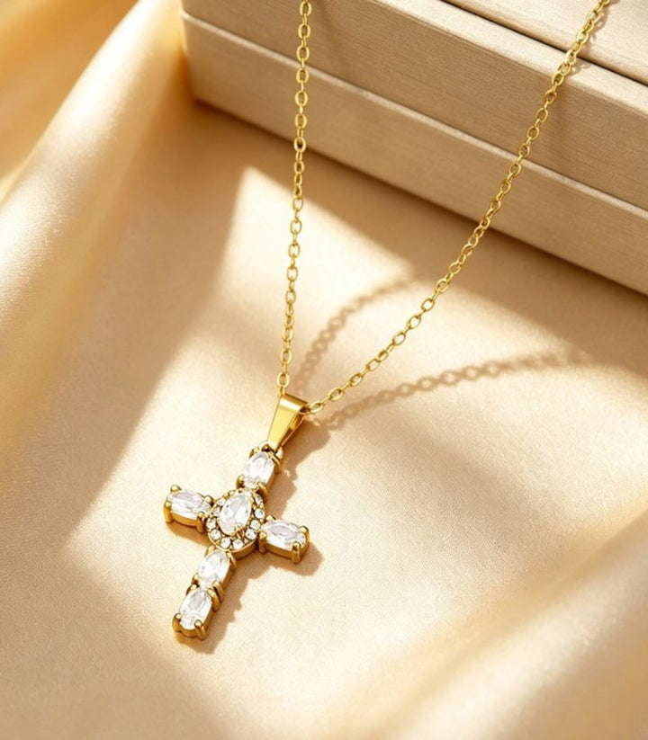 Collar Cruz Micro Pave