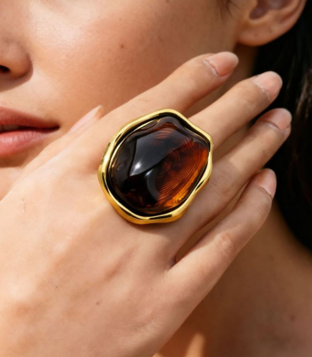 Anillo Amber Oversized Resin