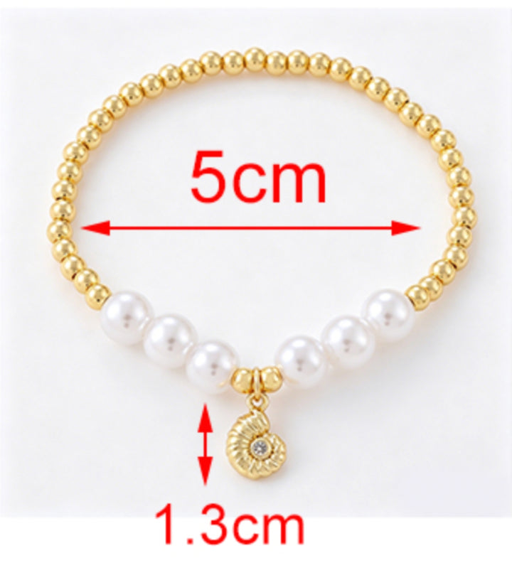 Brazalete Pearl Beaded Conch