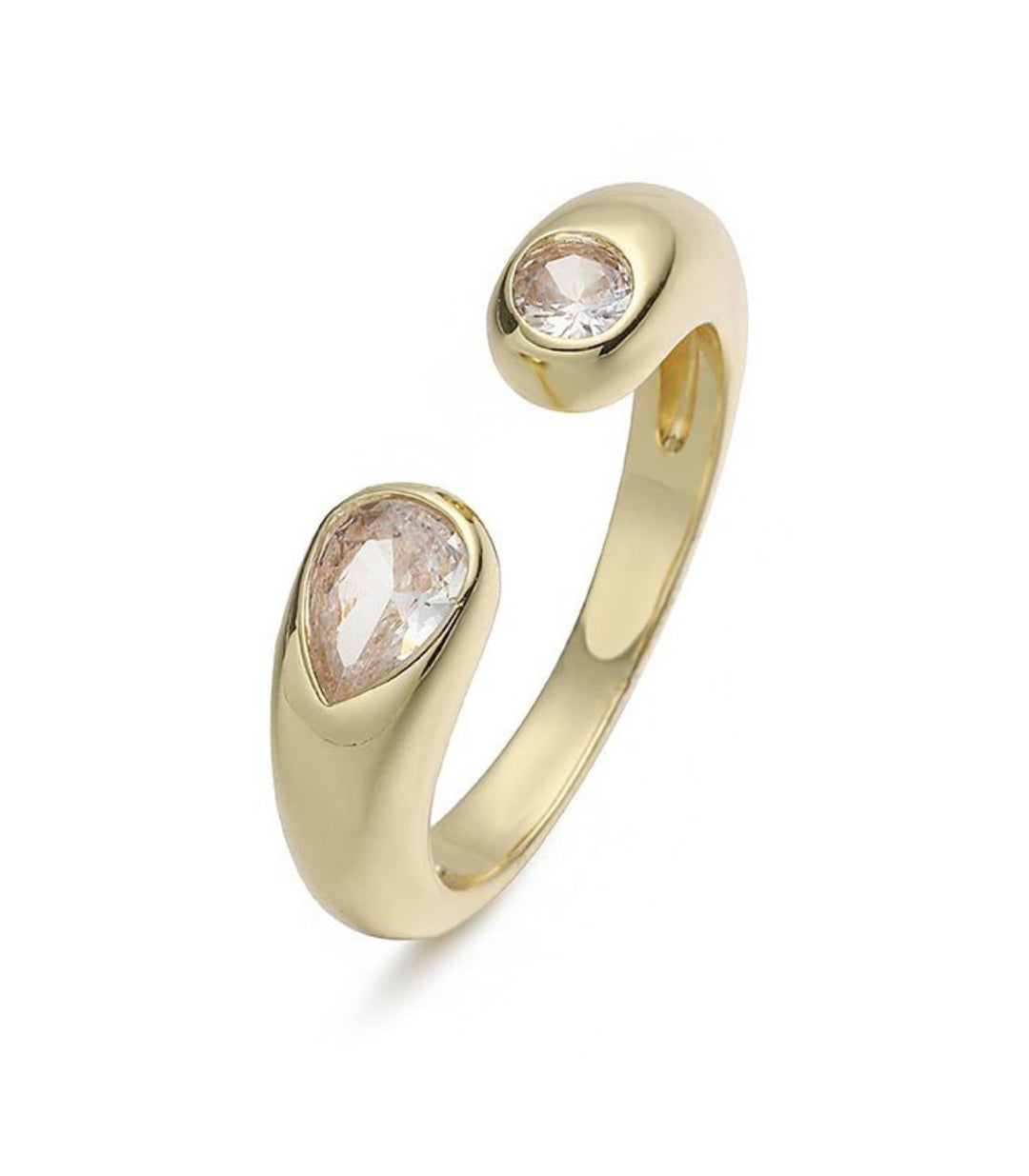 Anillo Dorado con Zirconia