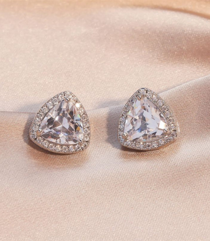 Aretes Silver Triangular Stud