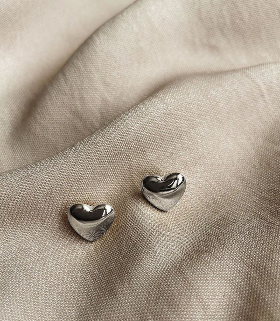 Aretes corazón mini plata