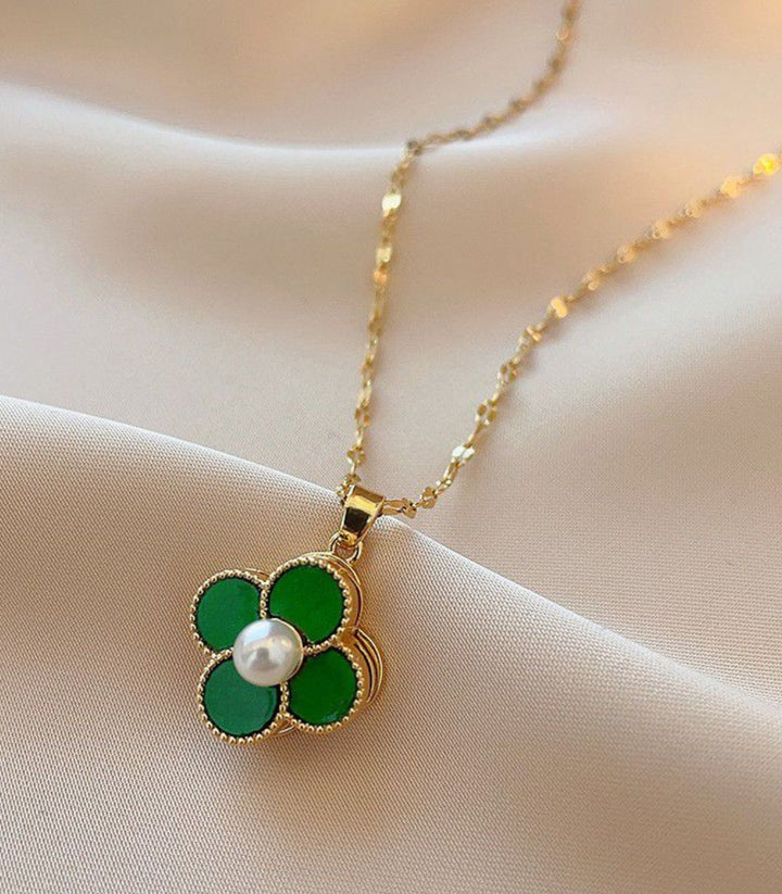 Collar Flor Verde con Perla