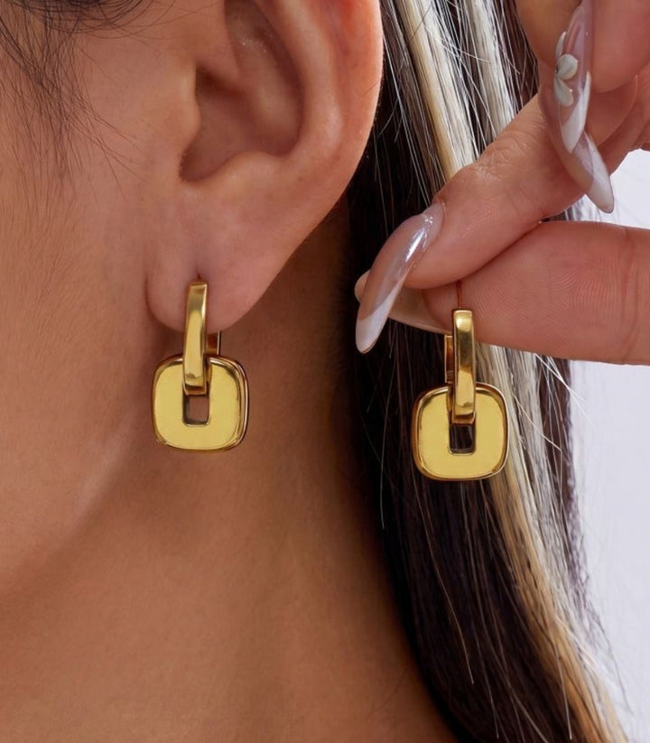 Aretes CUADRO DORADO