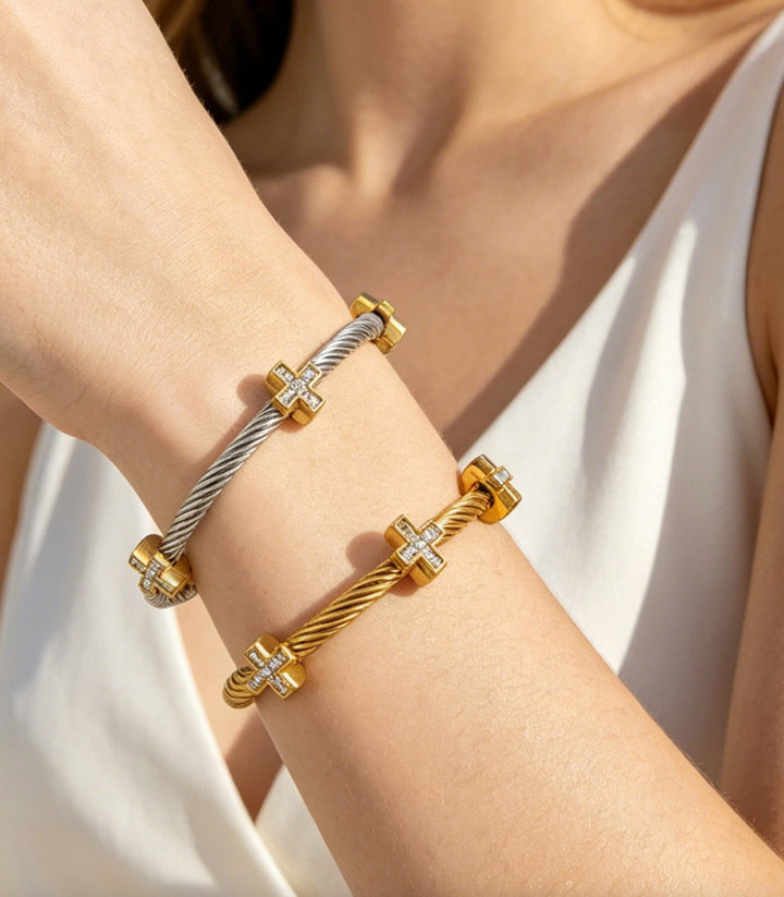 Brazalete Gold Cross 18K