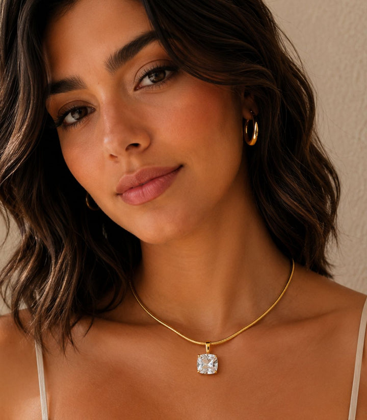 Collar Gold Square Zircon