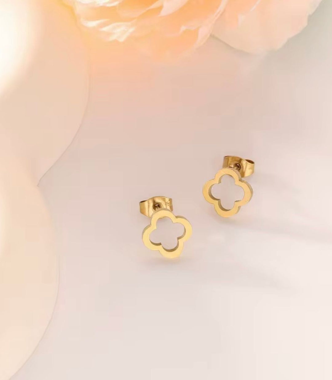 Aretes Clover Dorado