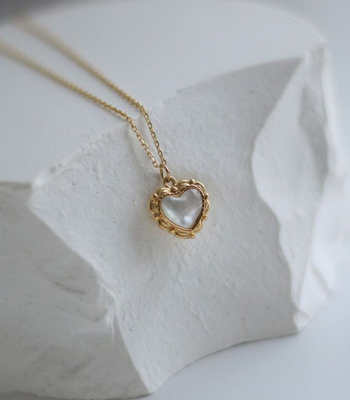 Collar Corazón Madre Perla
