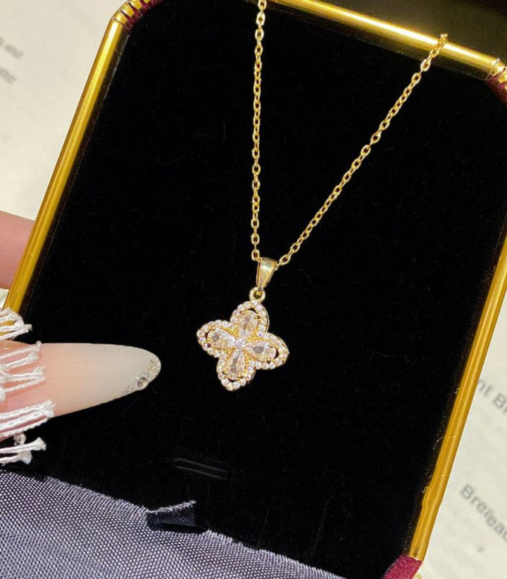 Collar Diamond Clover