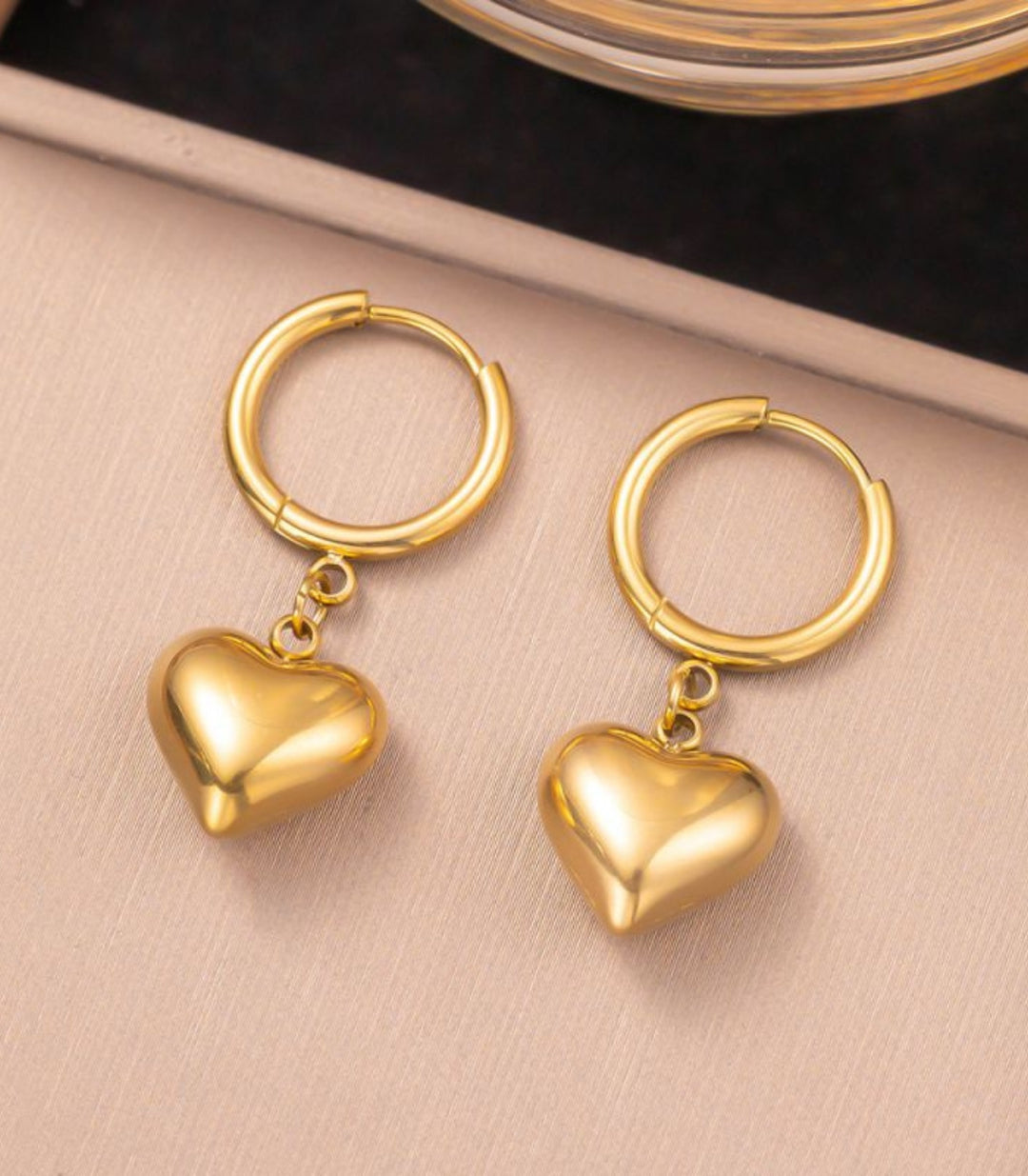 Aretes argolla con corazón