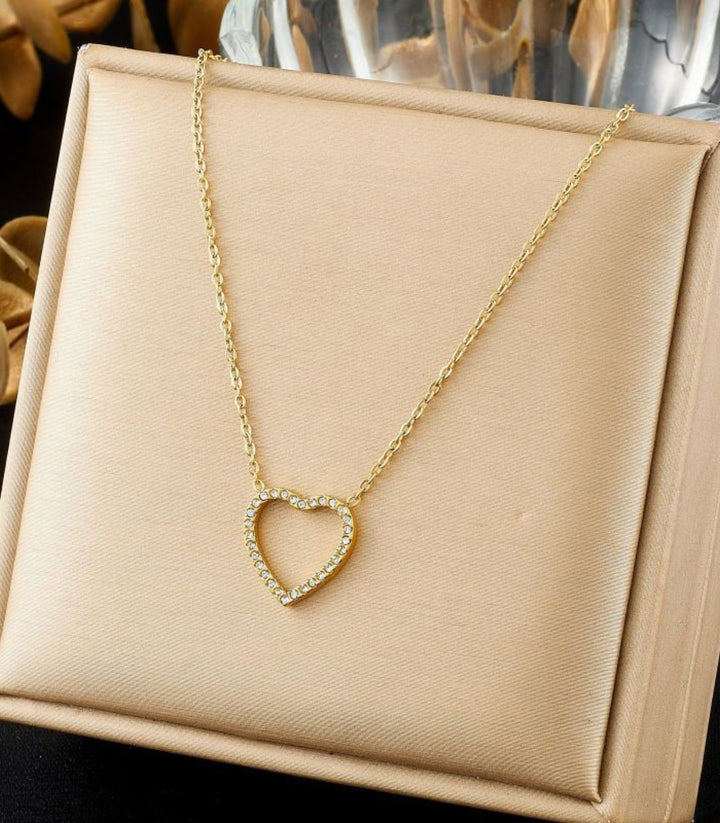 Collar Hollow Heart