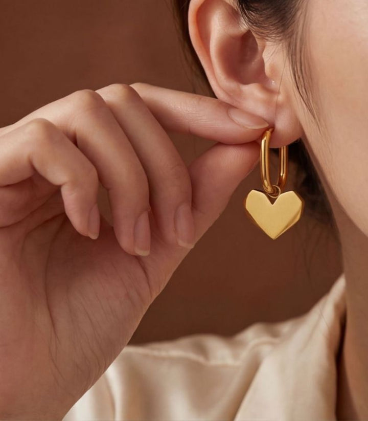 Aretes Corazón 18K