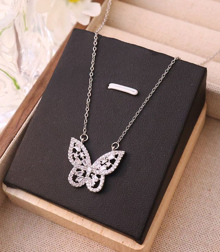 Collar Silver Diamond Butterfly