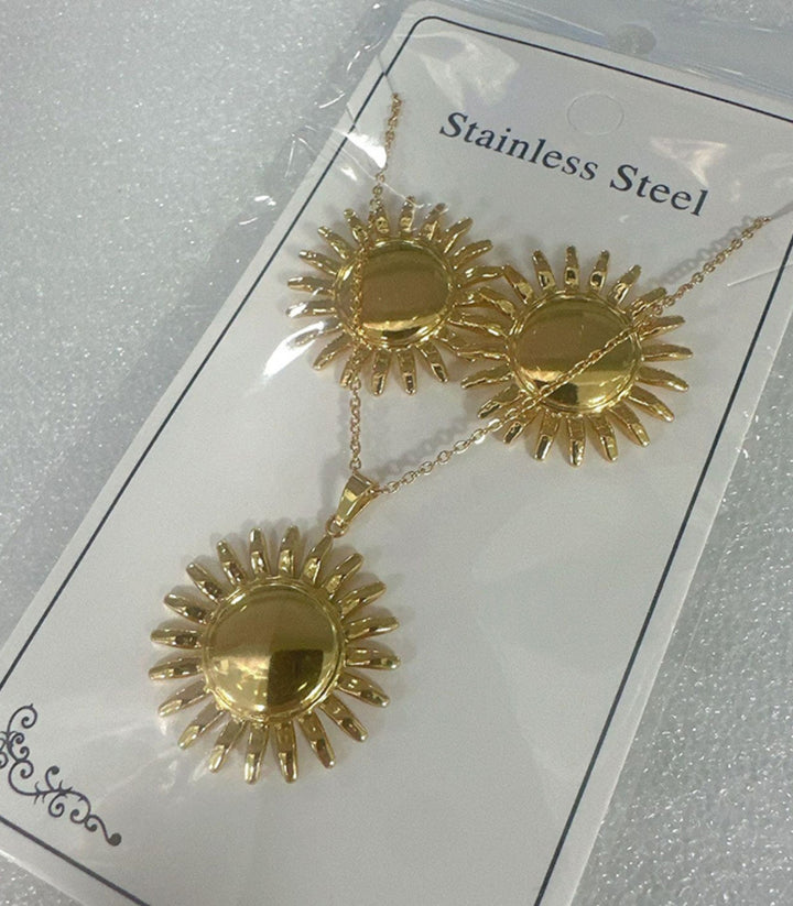 Collar y aretes set sol