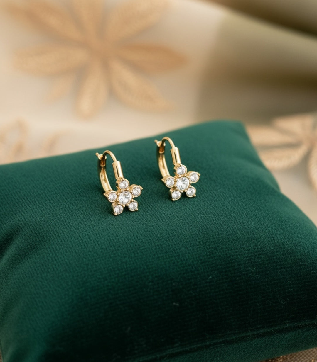 Aretes Flor con Zirconias