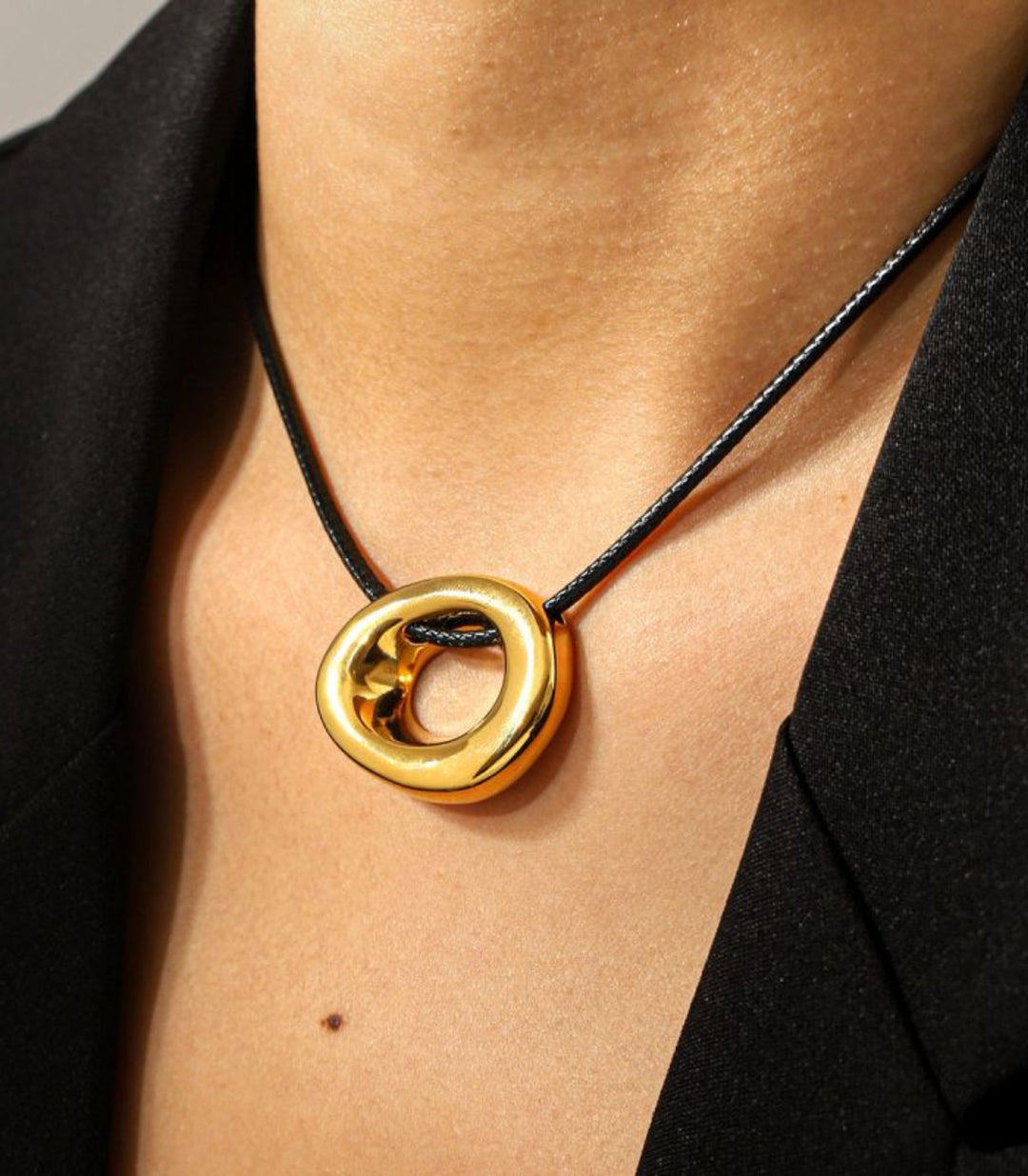 Collar Gold Hollow
