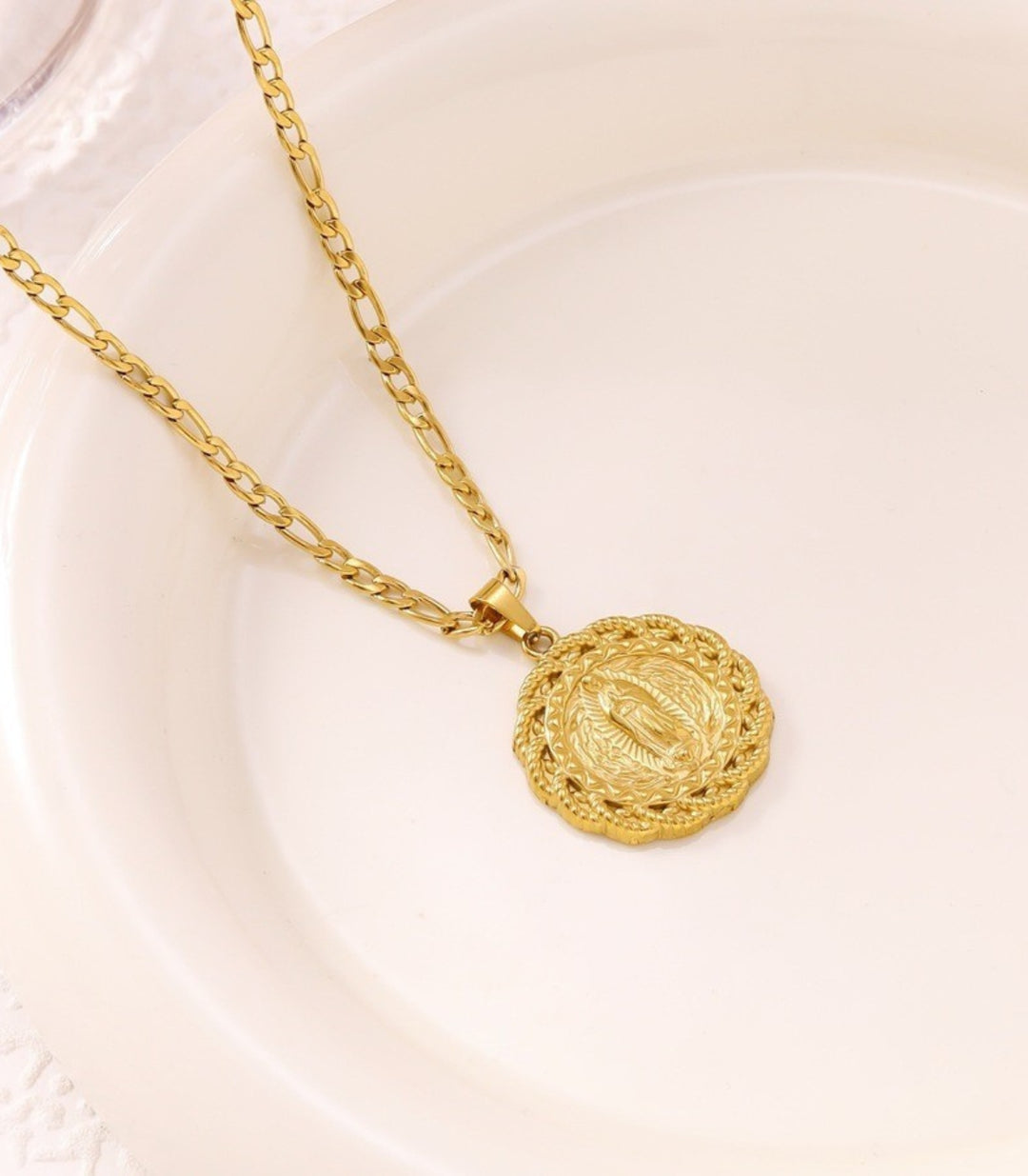 Collar Dorado Virgen