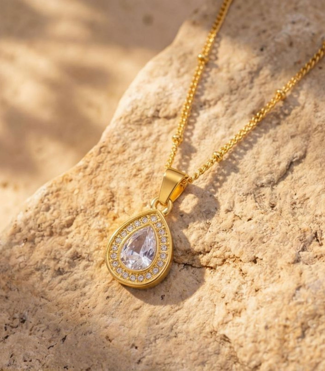 Collar Pave Teardrop Zircon 18K