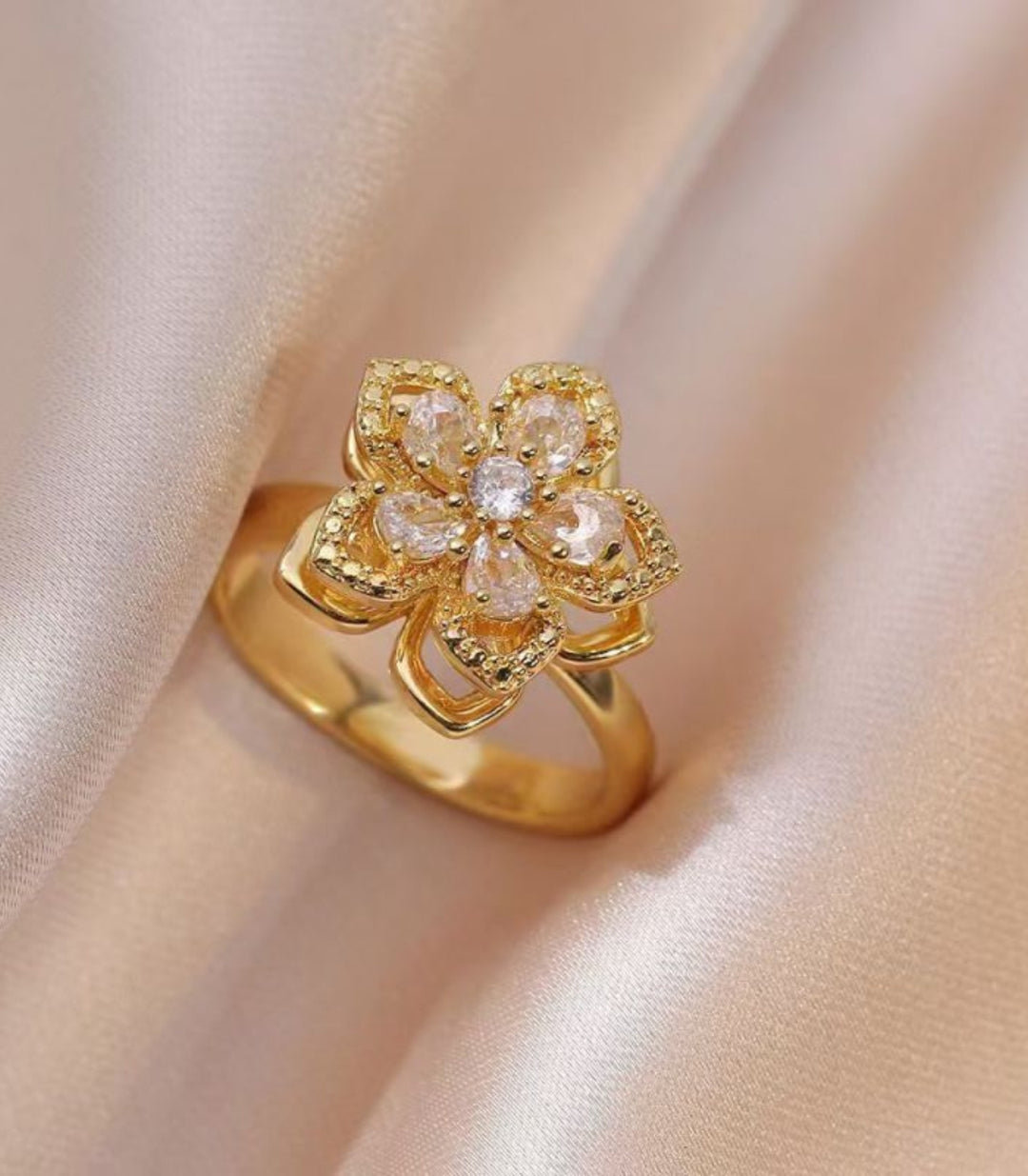 Anillo Rotating Diamond Flower