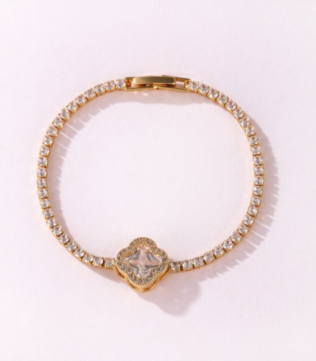 Brazalete Clover Dorado