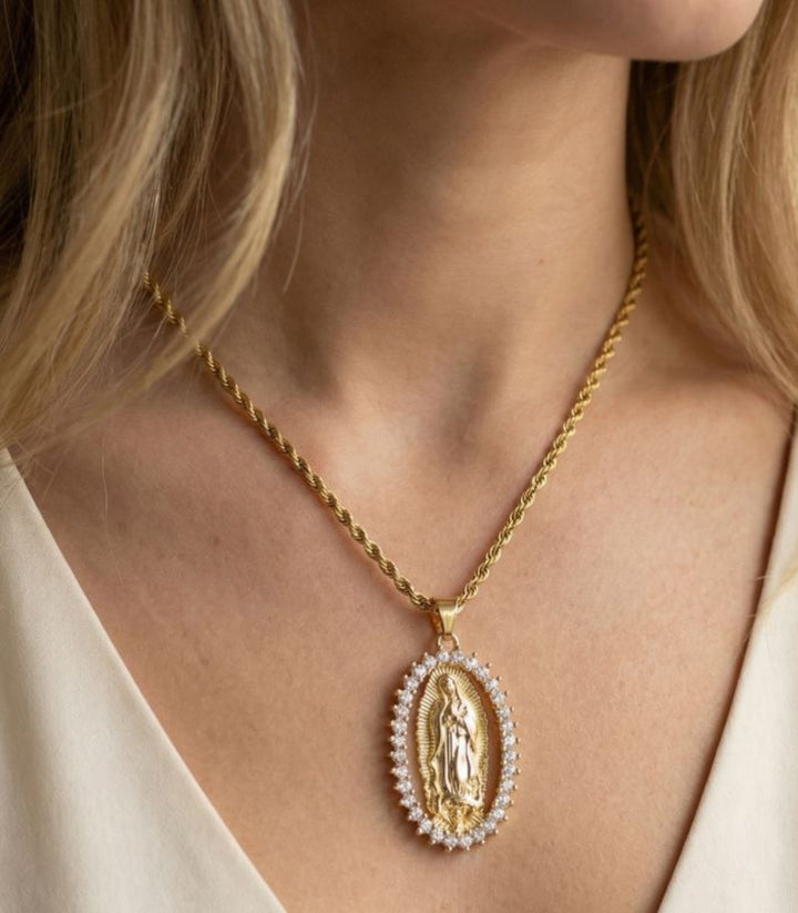 Collar Virgen con Zirconias