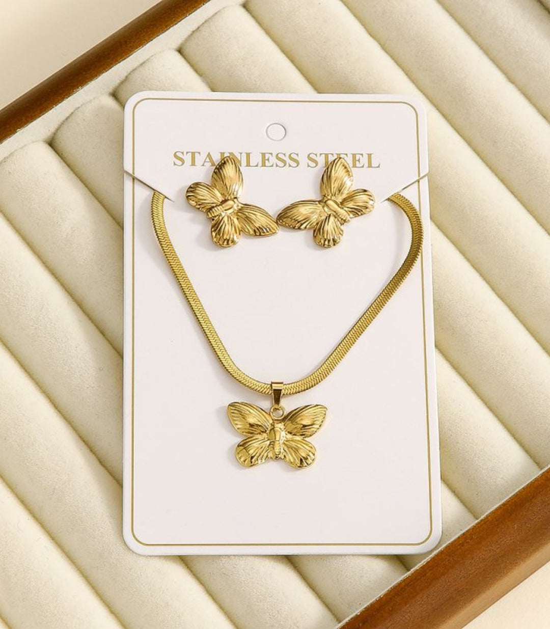Collar y Aretes Set Mariposas