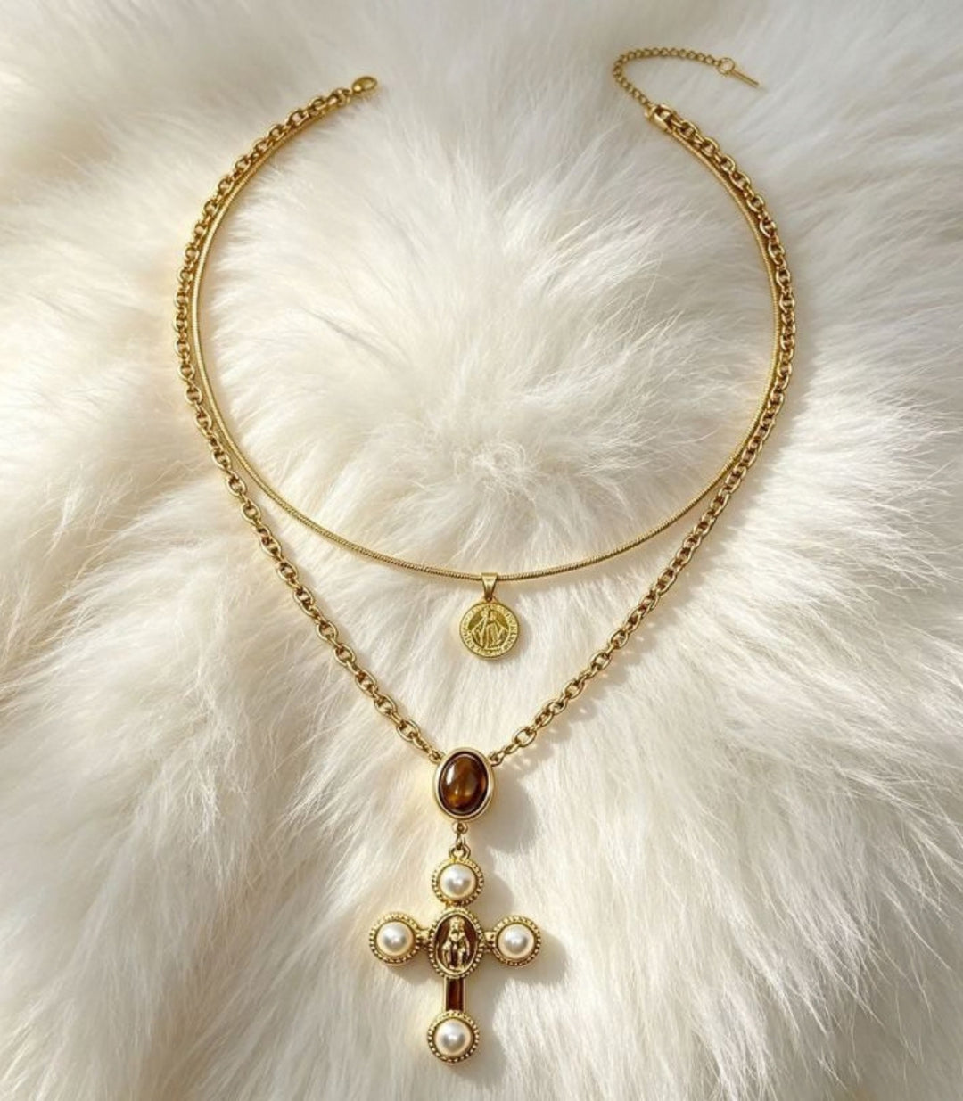 Collar Cross Multi layered
