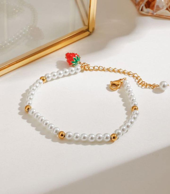Brazalete pearl beaded strawberr
