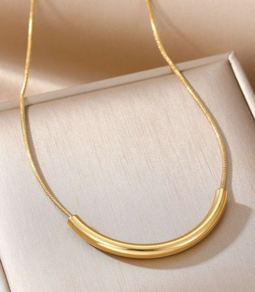 Collar snake u