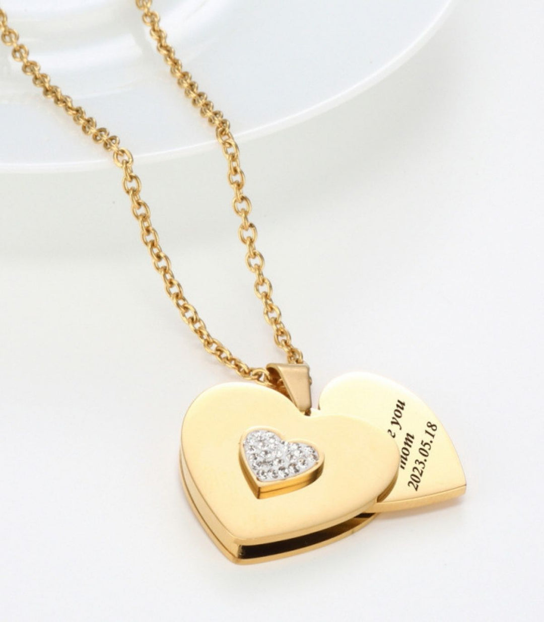 Collar dorado corazón con zirconias