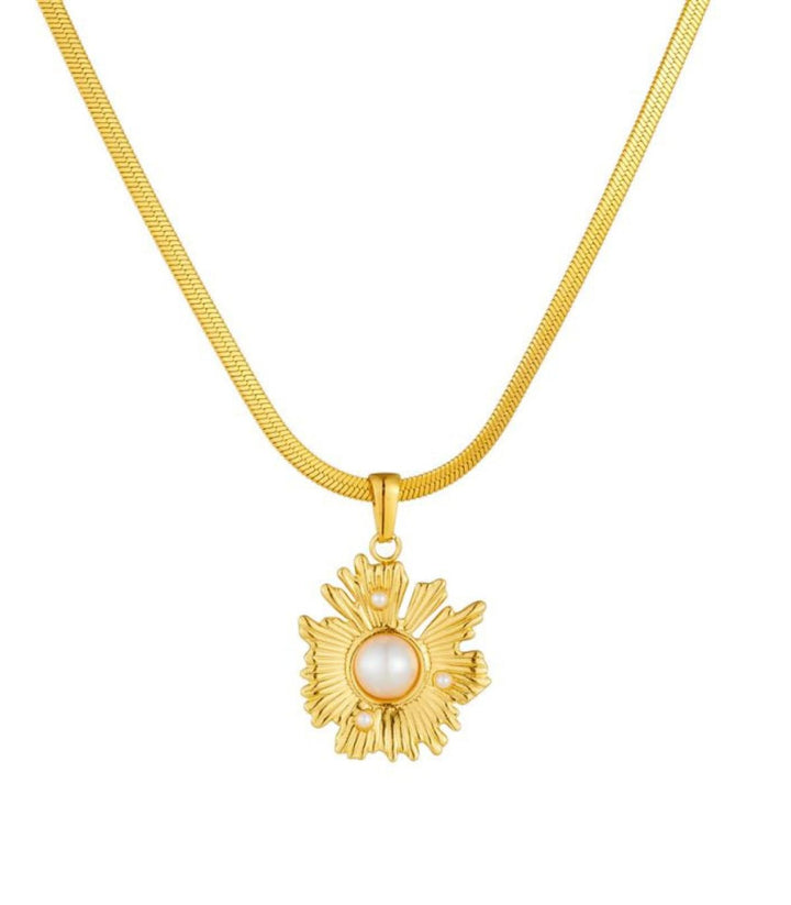 Collar flor con perlas